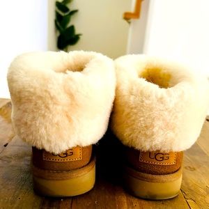 Ugg boots low ankle fleece